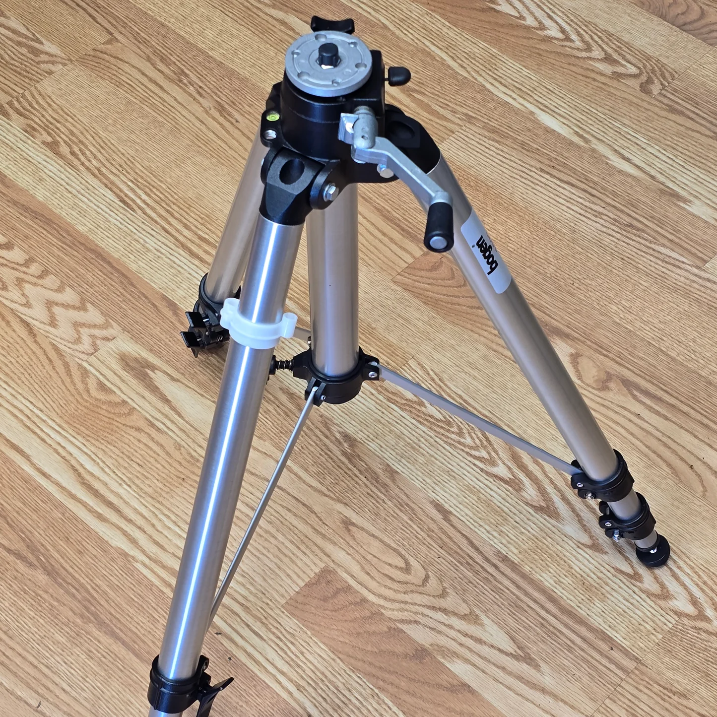 tripod.webp